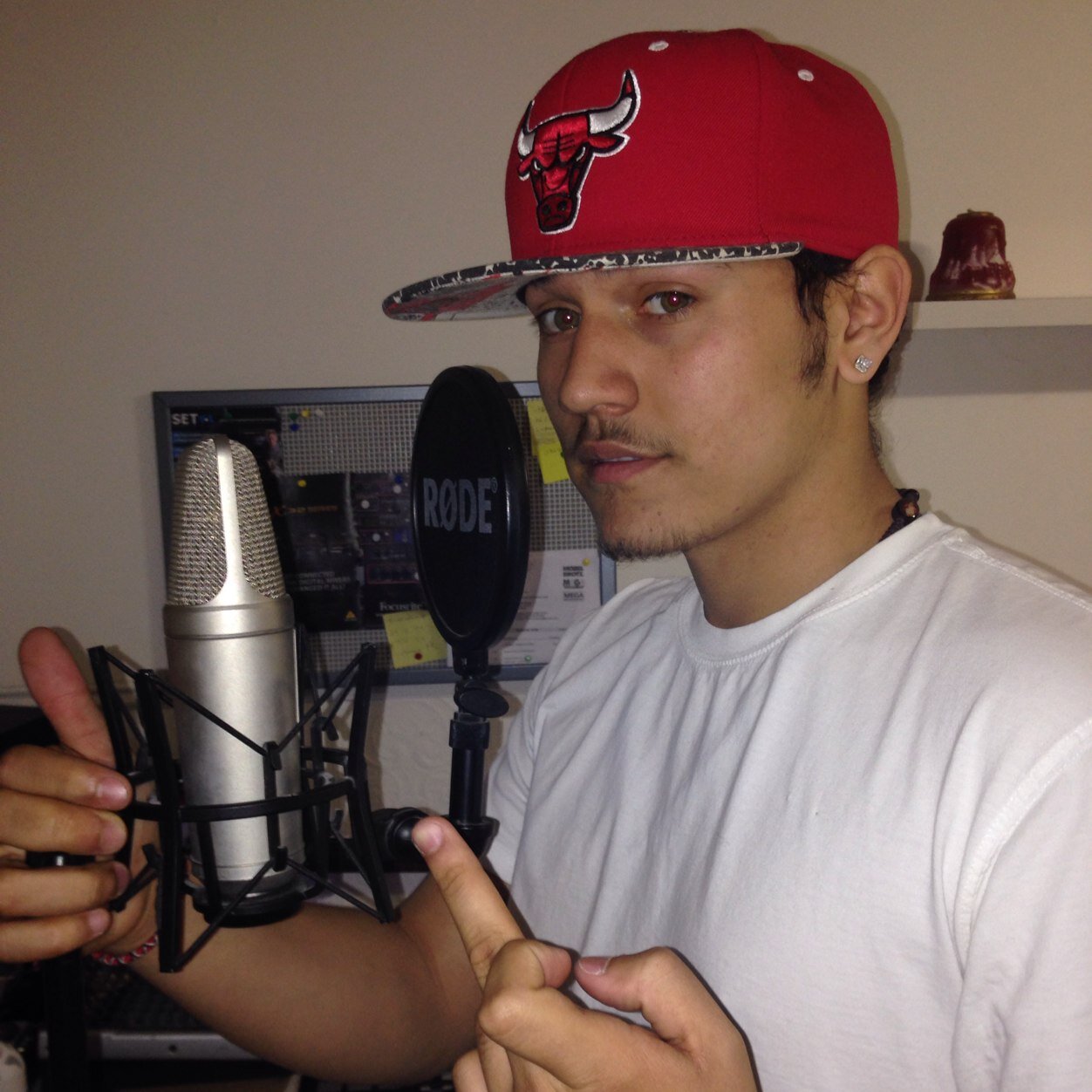 jesuscolon16's profile picture. Hahahah haven't bin on this shit for ever