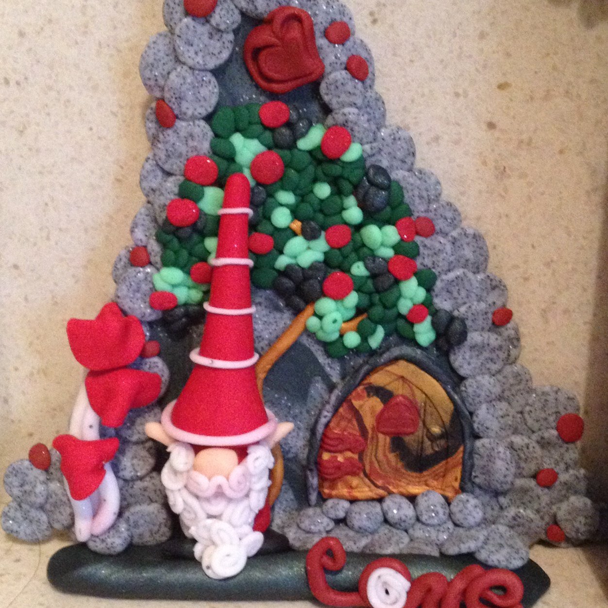 Handmade fairy doors, fairy homes and charactors. Personaly made for your personal taste... Come and findvthe magic and see where it takes you.