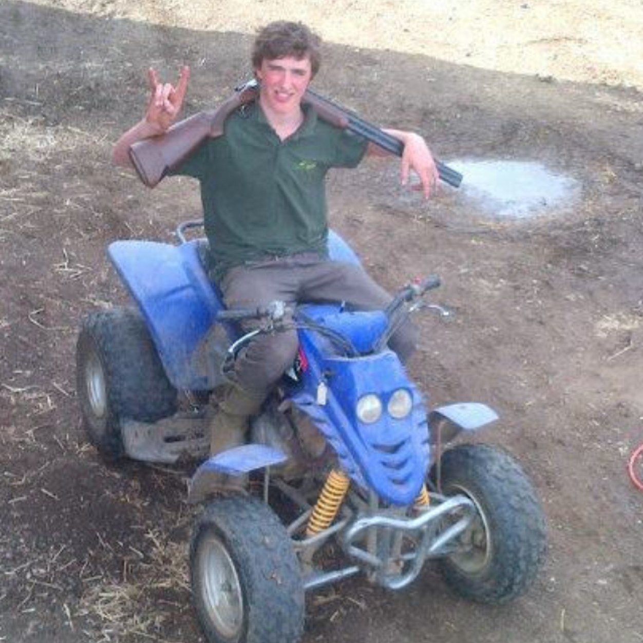 Farming! Partying! Beers! Lads! Youngfarmers! Shooting! Work hard play hard!! Agrics! Moreton Morrell!