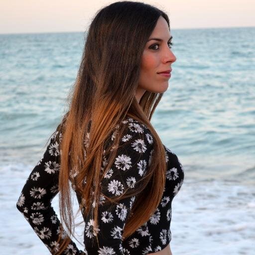 albitabcn's profile picture. Singer & Teacher

Instagram: @albalara_music
https://t.co/7lU0Mj3SLA