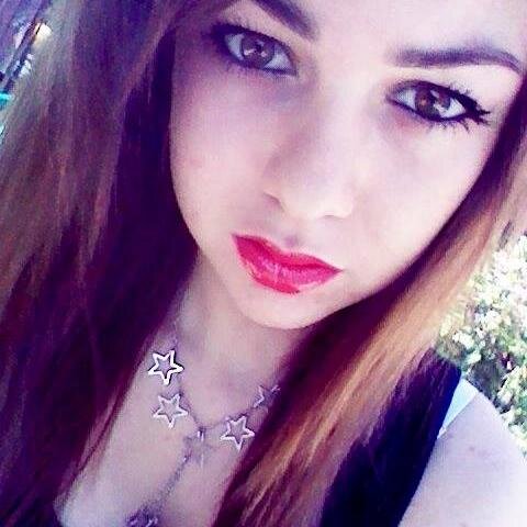 I like books,films,animals and music *.* ..♪♪♪- RHCP/FOB/ 30 Seconds To Mars3 / Three Days Grace .. When you follow me I will follow you back maybe;)