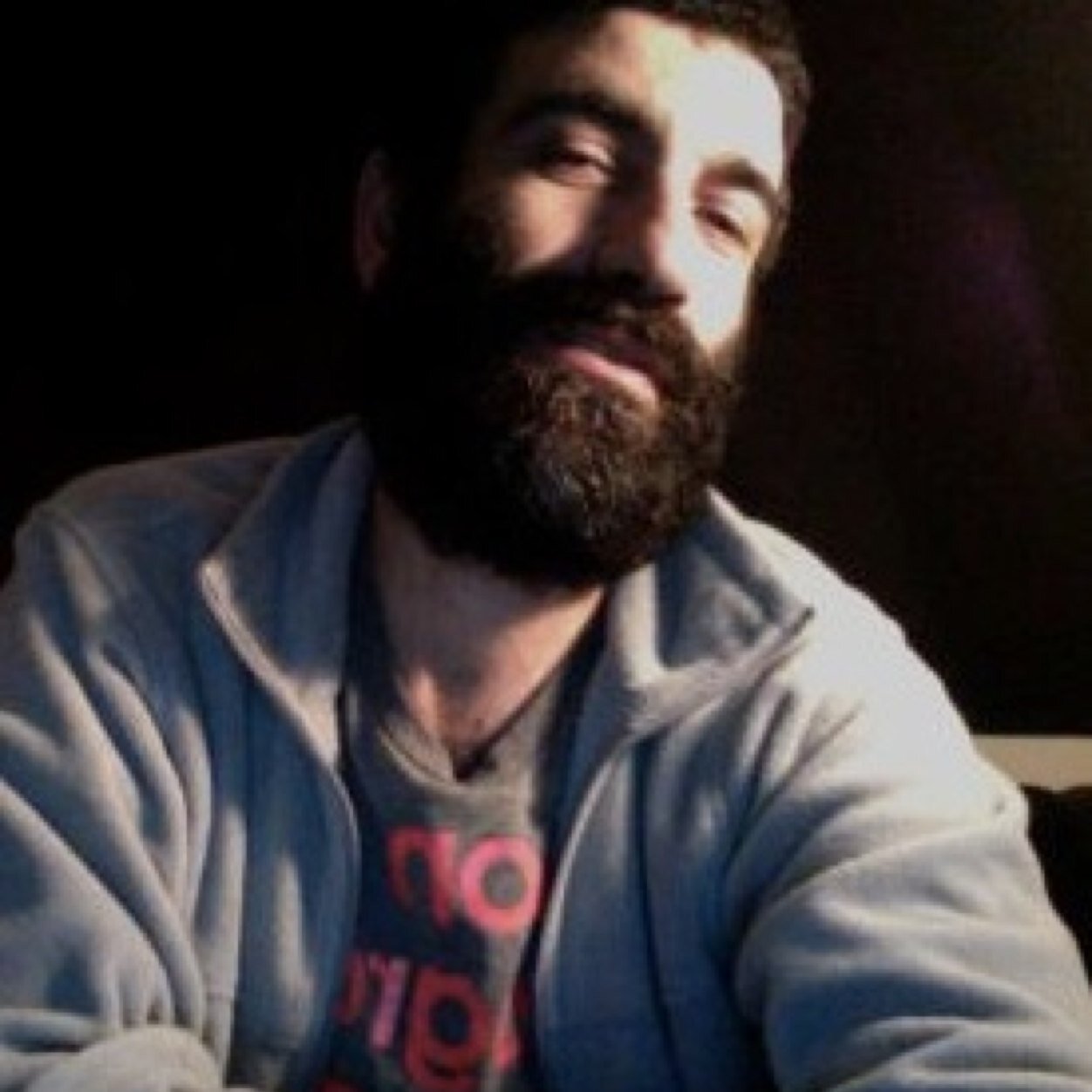 alpernarman's profile picture. Aptal Sarışın (komünist barbi)