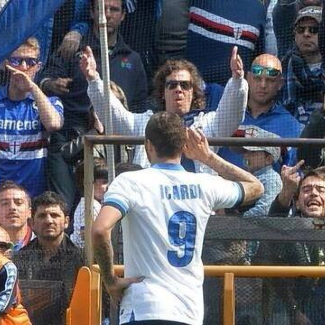 ...amante dello sport....tennis in particolare....non amo il calcio...amo l'inter.....adoro lo snooker....e tutte le competizioni spettacolari e......pulite...!