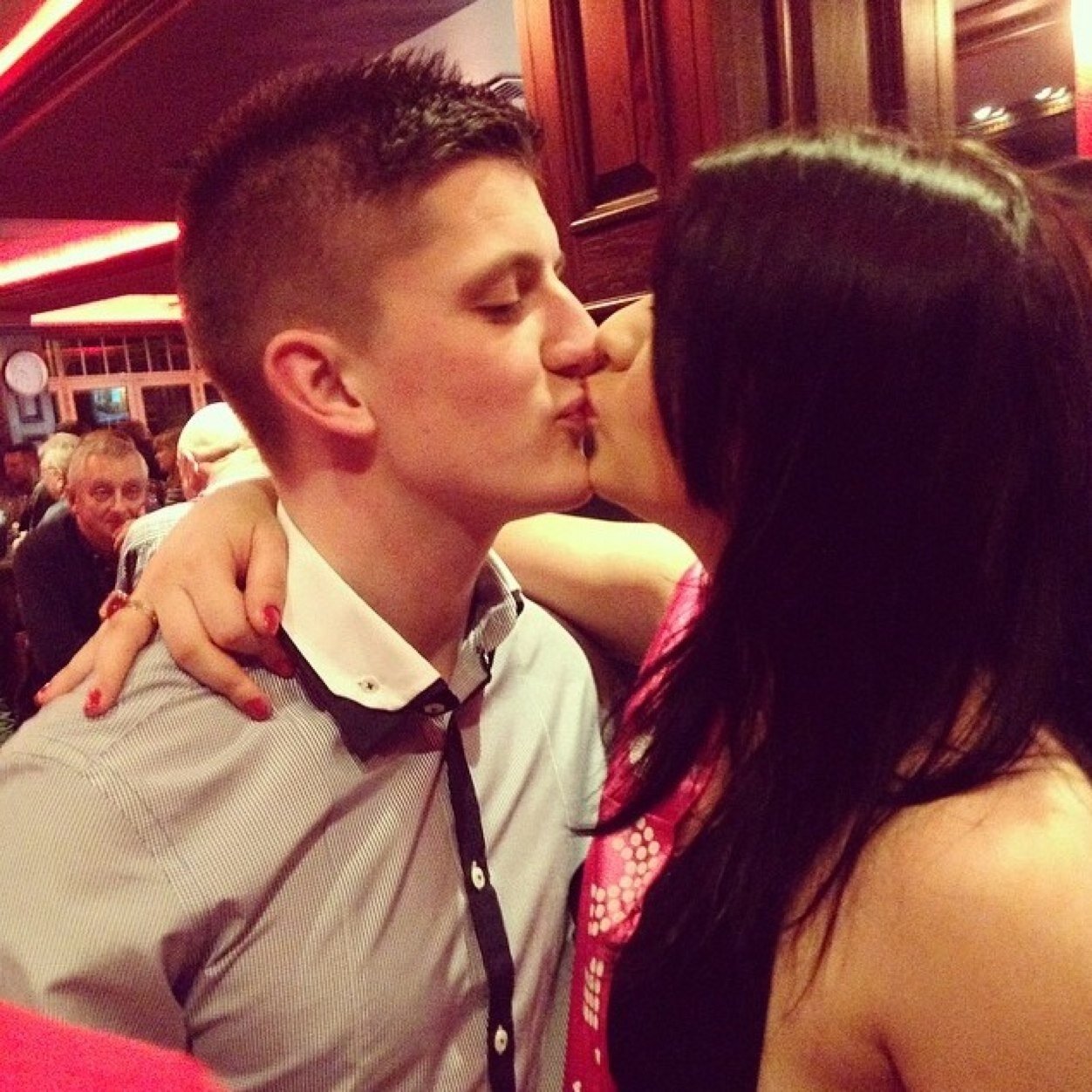 jenglover1's profile picture. :) twitter HYPE! follow me please, much love x3