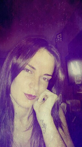 🌟Empresaria, guapa, exitosa, envidiada, carismática, ojos claros, sexy💫
Así es Scarlett Johansson, yo soy Yure 😀🤗😉