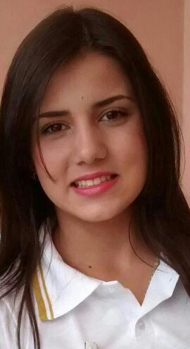 amanda_tofoli's profile picture. 