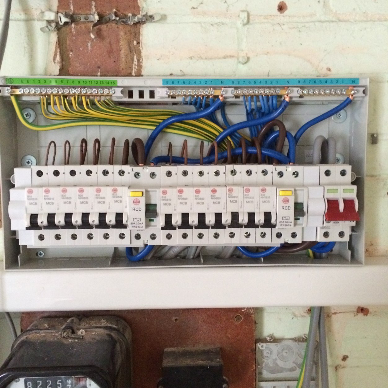 Reef Facilities is a local based company. NICEIC approved contractors. ECA members. TrustMark. Buy With Confidence. 01273 900235