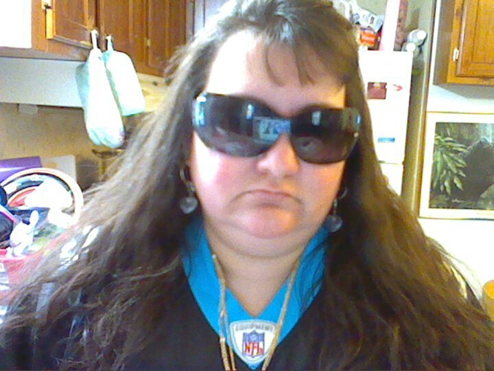i am single looking to make online friends nothing more than that for now please help me say #No More to Domestic violence and Child Abuse love animals and am a