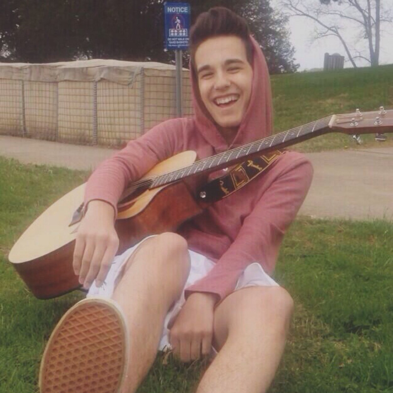 Follow @ICECREAM4JACOB because why not? It'll mean alot to her + Jacob Girl . Ask for a DM to Shawn, Matt, Jc, or Jake Miller!