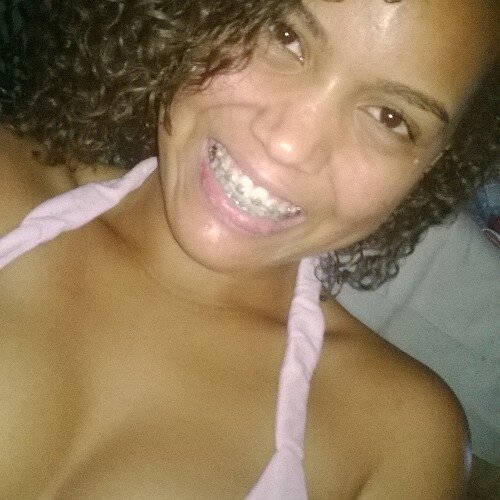 annekmila's profile picture. 