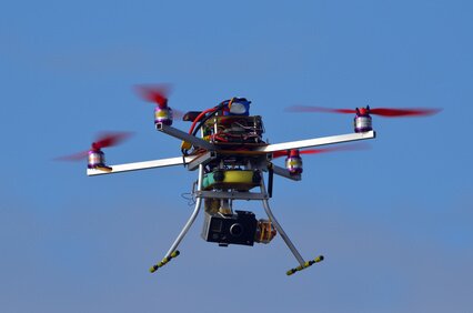 auf https://t.co/ufgJb2loqc finden Technik interessierte Informationen und Tipps zu ferngesteuerten Drohnen mit Kamera