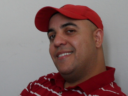 Mestre em Educação; Professor de inglês e espanhol - Superior, Fundamental I, II, Médio e Cursinho. Revisor da Revista do Mestrado em Educação UNISAL