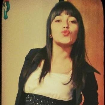 YesiikDayanna's profile picture. 