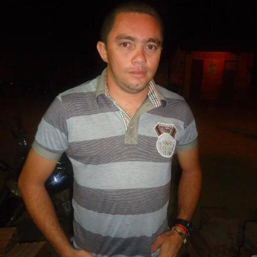 EU VIVO COMO SE NÃO HOUVESSE O AMANHÃ E APRENDO TODO DIA MAIS COMO SE FOSSE VIVER PARA

 SEMPRE.