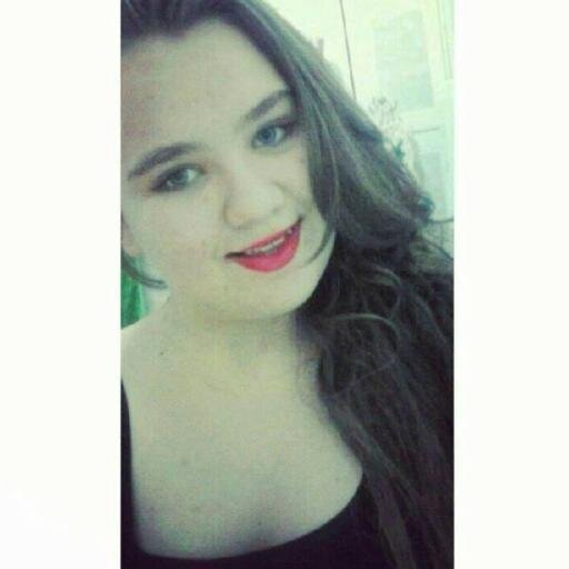 IsaBusnardo's profile picture. Quanto maiores forem os seus sonhos, maiores também serão as escadas que terá que construir para alcançá-los.