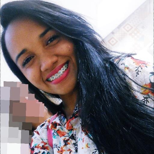 Ela é daquelas que tu gosta na primeira
Se apaixona na segunda e perde a linha na terceira (8)