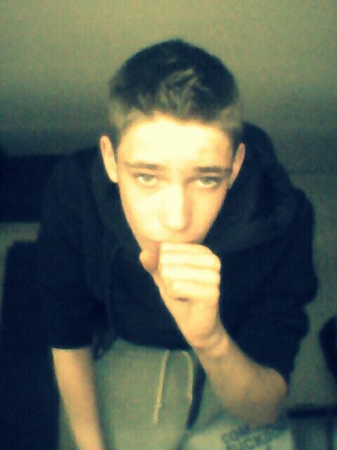 Crache moi dessus j'te lance une bouteille!