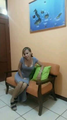 Mamita y esposa feliz!! La vida es un reto: vívela, siente, ama, ríe, llora, juega, gana, pierde, tropieza, pero siempre levántate y sigue adelante.