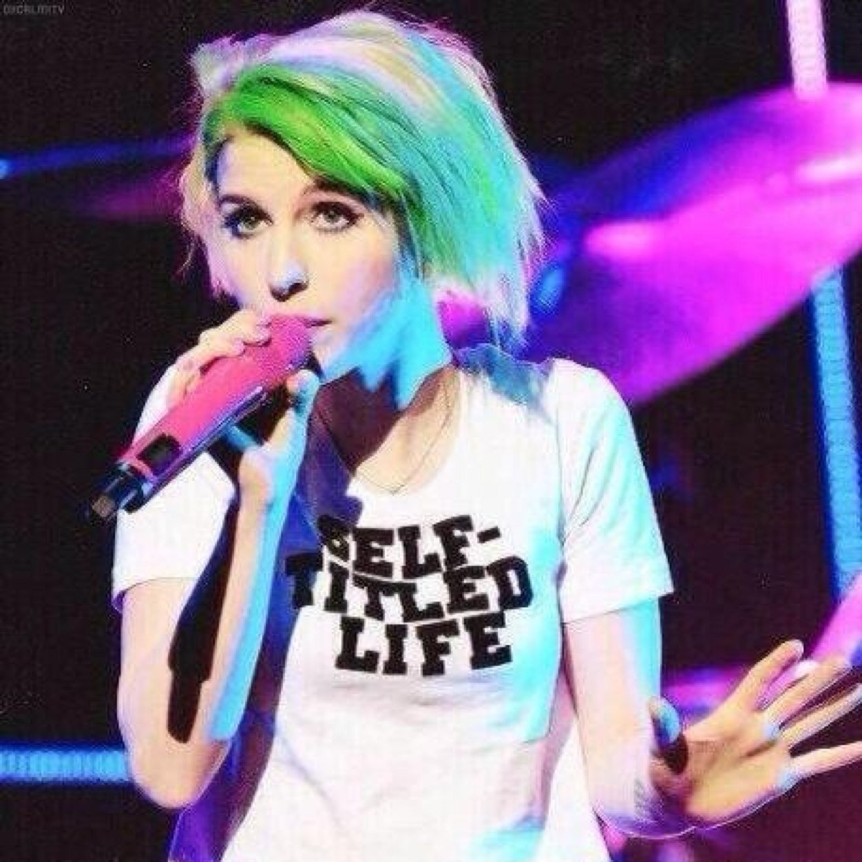 Paramore Fanbase but also like Foals, the Kooks, the Killers, TDCC, and a bunch of other stuff. Procastinator and not proud about it. Call me JP