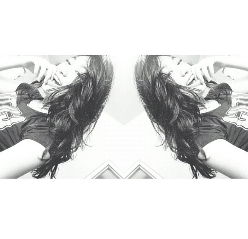The gorgeous brain behind the cool stories on Wattpad pinoy! Pls follow her official acc @safreinxx ❤