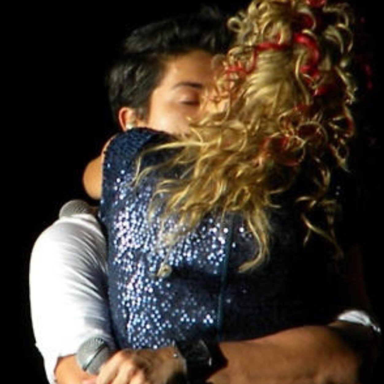 ''Atrás das nuvens escuras, sempre há um raio de sol''.. LuAr♥ OficinaG3.