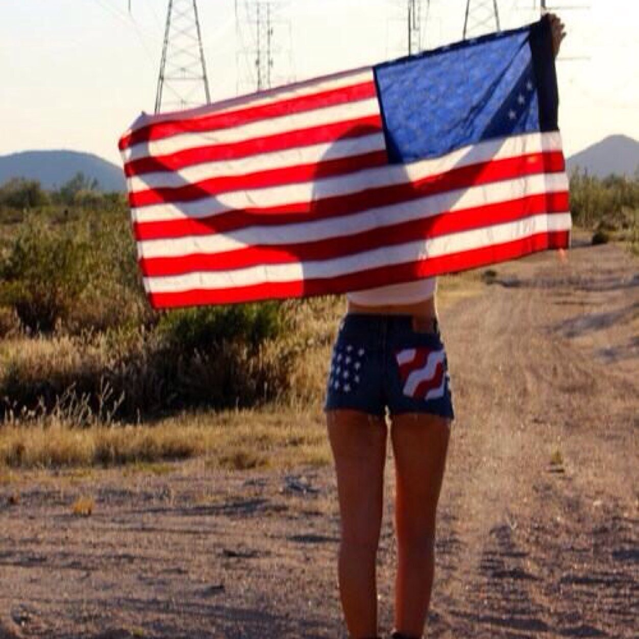 just a hard-headed bitch who loves 4-wheelin and America