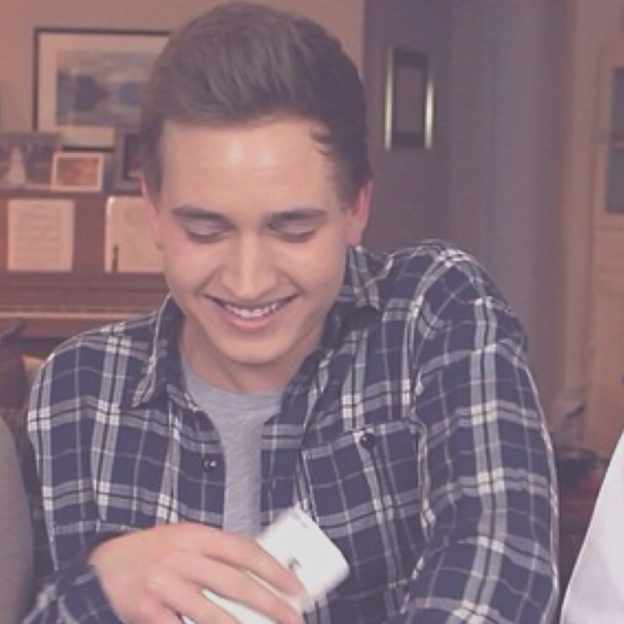 TOOTURNTLOWE's profile picture. YG 400