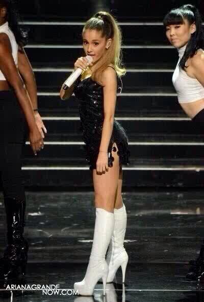 ILYSMAriGra's profile picture. first South African twitter fan account for Ari! I'll be an arianator forever, Ari is my idol ♥ {follow me please i follow back}