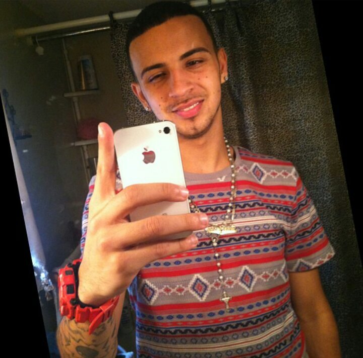 413✈302 #rican #tatted                                  chase money not girls