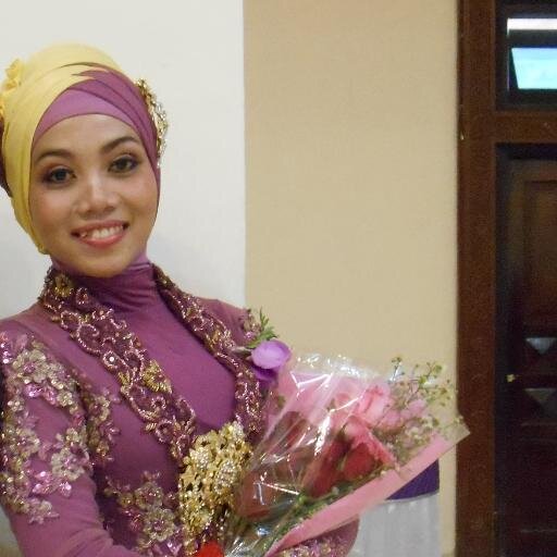 Moslem//SMAGA SKA//Fak. Kedokteran Hewan UGM'08//KOAS FKH UGM'12//i'am a Veterinarian//Veterina Olshop (Pet Bag and pet accesories)