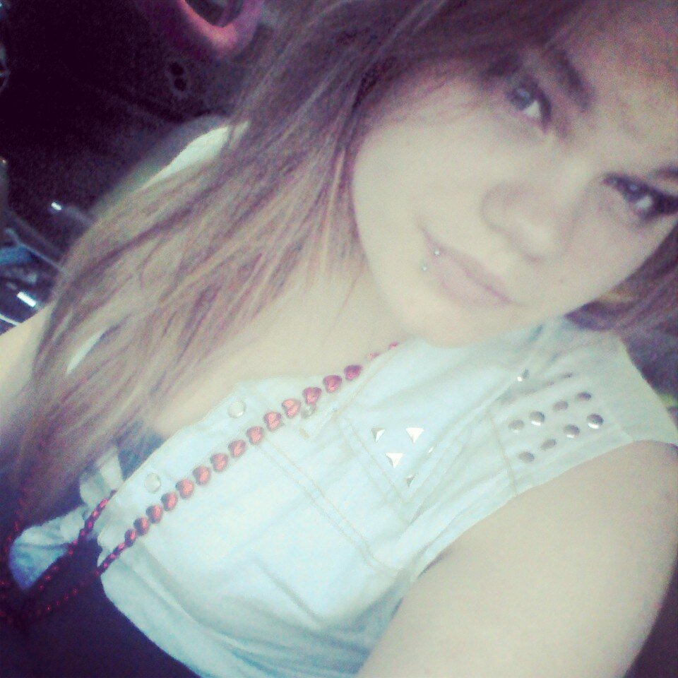 Shawtys a gangstaa. Follow me.  #MOB