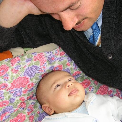 G.A.R.İ.P.s.i.
Bilmiyorum.
Beni Kabul Ederse Kuluyum.
Etmezse Yine Kuluyum.
Başka Zaman ve Mekan Yok.
Her Daim O'nun Mekanındayım