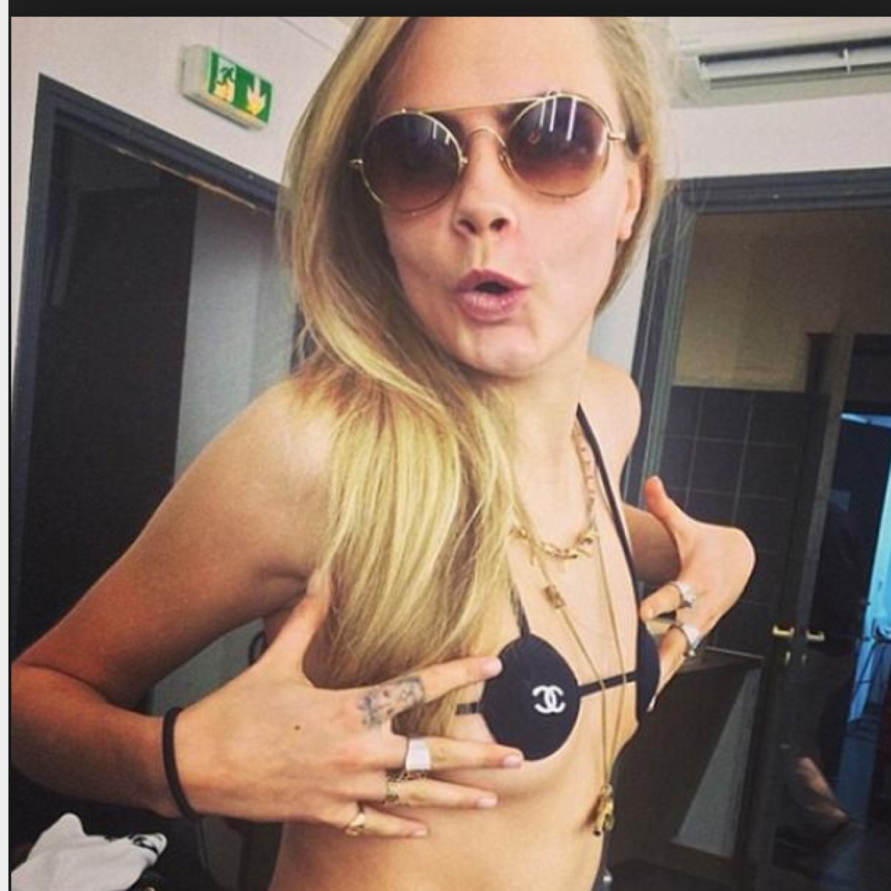 sup821summ702ba's profile picture. I live in Japan!Thirteen‼︎‼︎‼︎I love WWE.I love 1D.I love http://t.co/k7EFRZfi96 Natsumi!!Followme