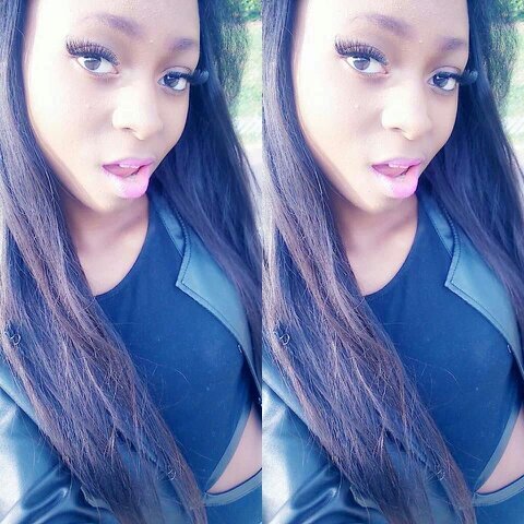 Moi Petsi des Affaires :) #StaffMF #TeamKevinMola savoir plus sur moi? Kik: NathalieBidens New BBM: 7A02C58A à Suivre