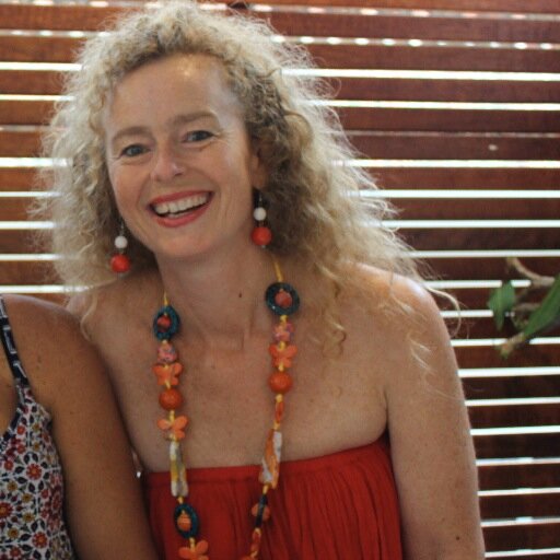 jonescrew6's profile picture. LOVES: my 4 beautiful children, husband Ross, God, laughing, dancing, music, working at Wicks, the beach, eating out, good coffee, ...in no particular order.