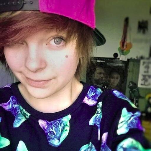 16 yo girl !  if zombies eat brains, i am safe ;) !!