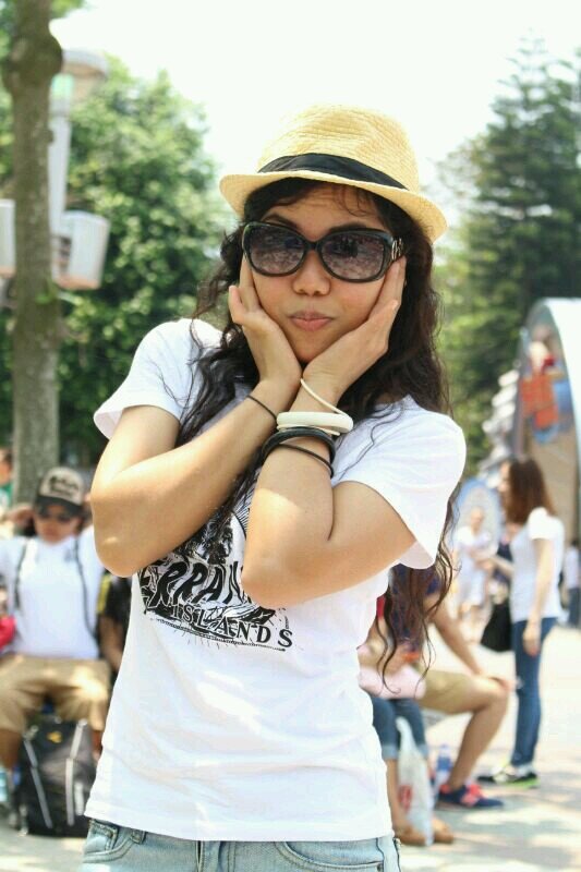 AdeAsry's profile picture. keindahan, kecantikan, ketampanan rupa,,, tak menjamin bhwa perkataan,pikiran dan perbuatan akan sama dgn rupa. 
karna RUPA  itu bs Menipu... ^_^