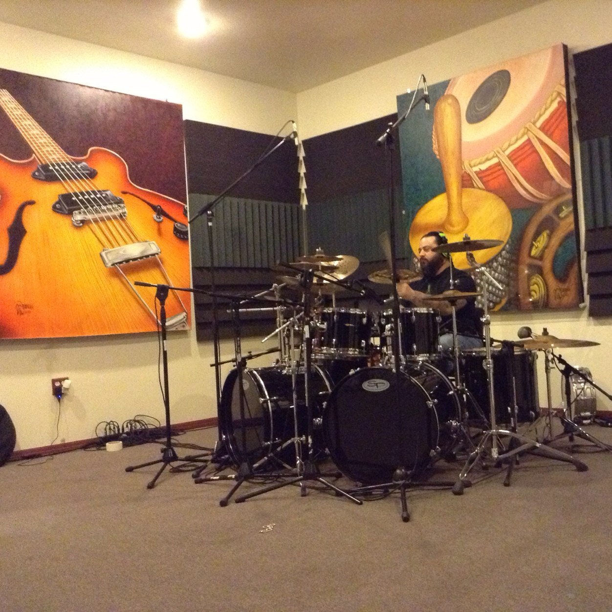 RomanWheelz71's profile picture. I am a self-taught professional drummer. I am a very handsome man with two wonderful Children. Single daddy, I love charismatic women.