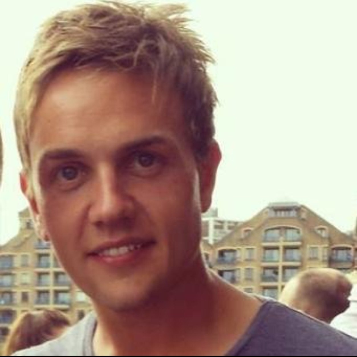 wakey182's profile picture. 