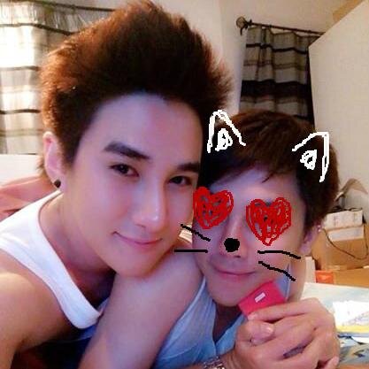 ► 21 years old ► nursing student ► bisexual ► proud son of ferdinand and rosalinda and a ► inrelationship with this cat @bebecherchew