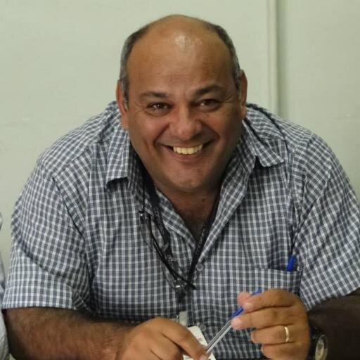 ponteslourival's profile picture. 