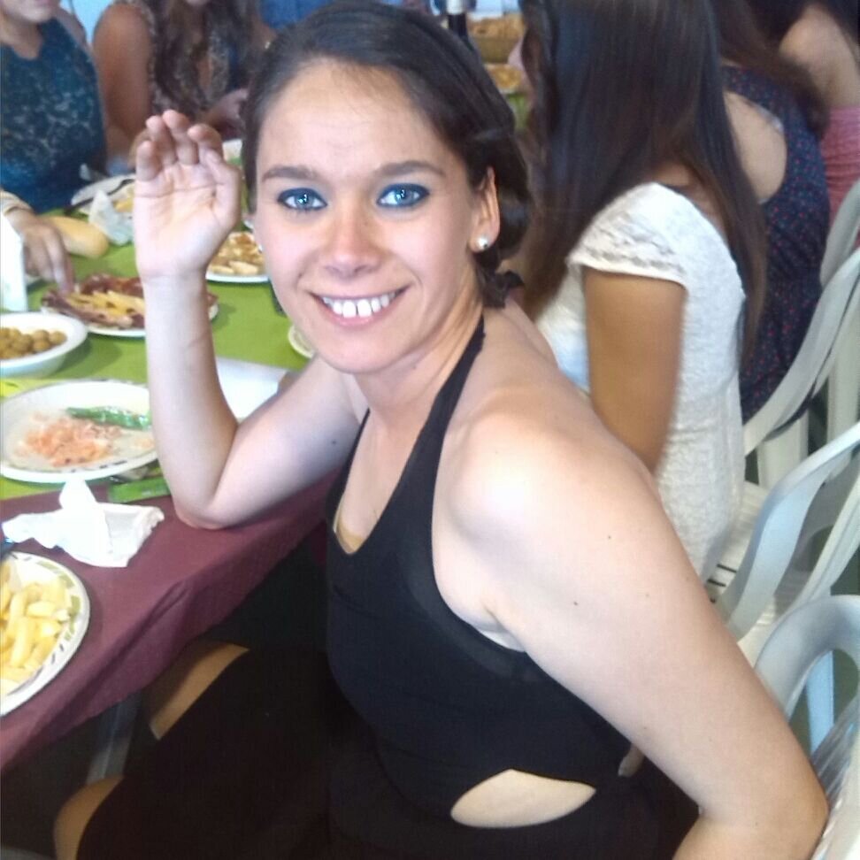 He entrado en el mundo multinivel.Estoy encantada con esta fantastica forma de ganar dinero y de hacer amigos.Joven,alegre y me encanta las relaciones sociales