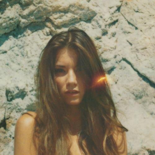 WE ARE YOUNG.