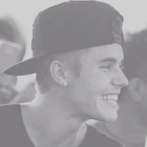 stratf0rdanger's profile picture. @justinbieber, @onedirection, @LittleMixOffic love u so much.||  @strombwicksmjle she's my smile. love u.