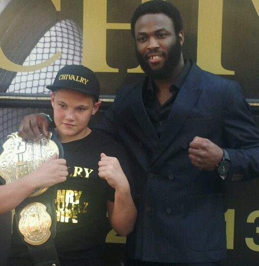 fight out of Chivalry BloodSport MMA and coaches are bernardo mikixi,igeu kabesa, alain ilunga, texier kabesa and brad Harris