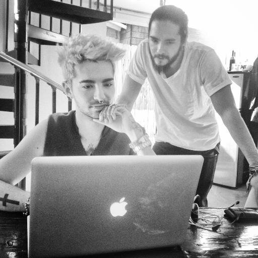 Follow me I follow back
#Aliens are the best #FanArmy #BiggestFansAliens
