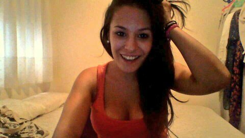 A quien no le guste que no mire, y quien venga a marear que se pire. Si te caes, te levantas;) Valencia