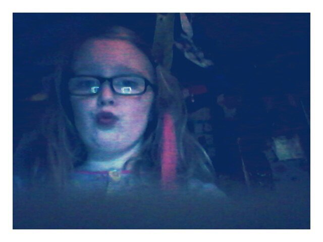 Heyy I'm Katie Giles! I spend most of my time watching @krazyrayrzyy videos on YOUTUBE!! xx