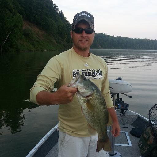 Yoster82's profile picture. Avid outdoorsman. Go Blue!