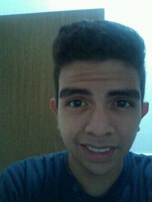 Soy un chico Joven que anda buscando amor.